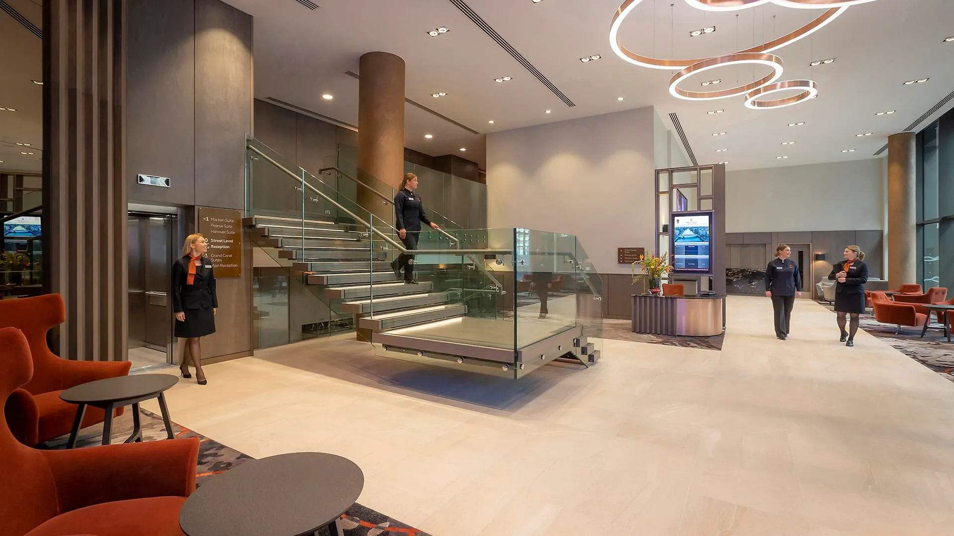 Clayton Hotel Cardiff Lane Дублин