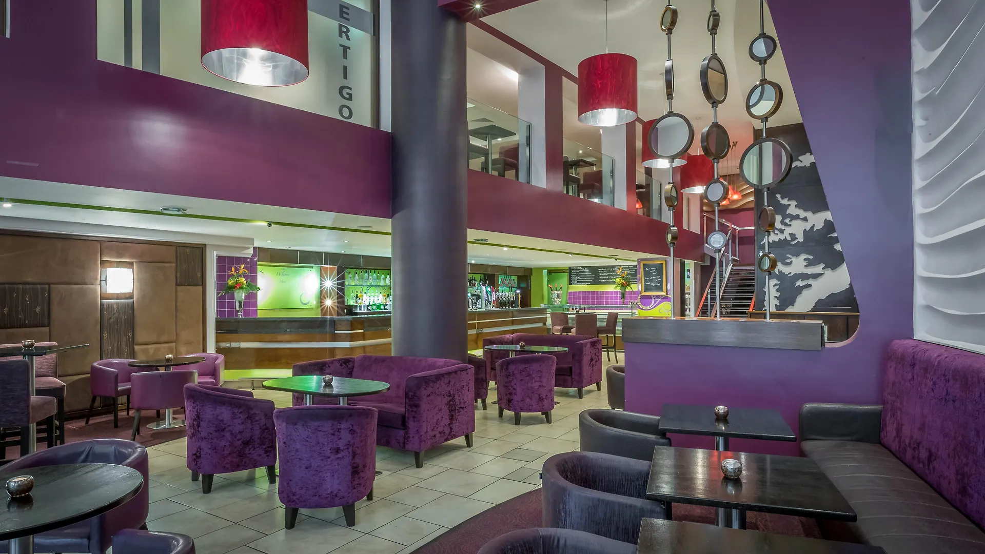 Clayton Hotel Cardiff Lane Дублин 4*,