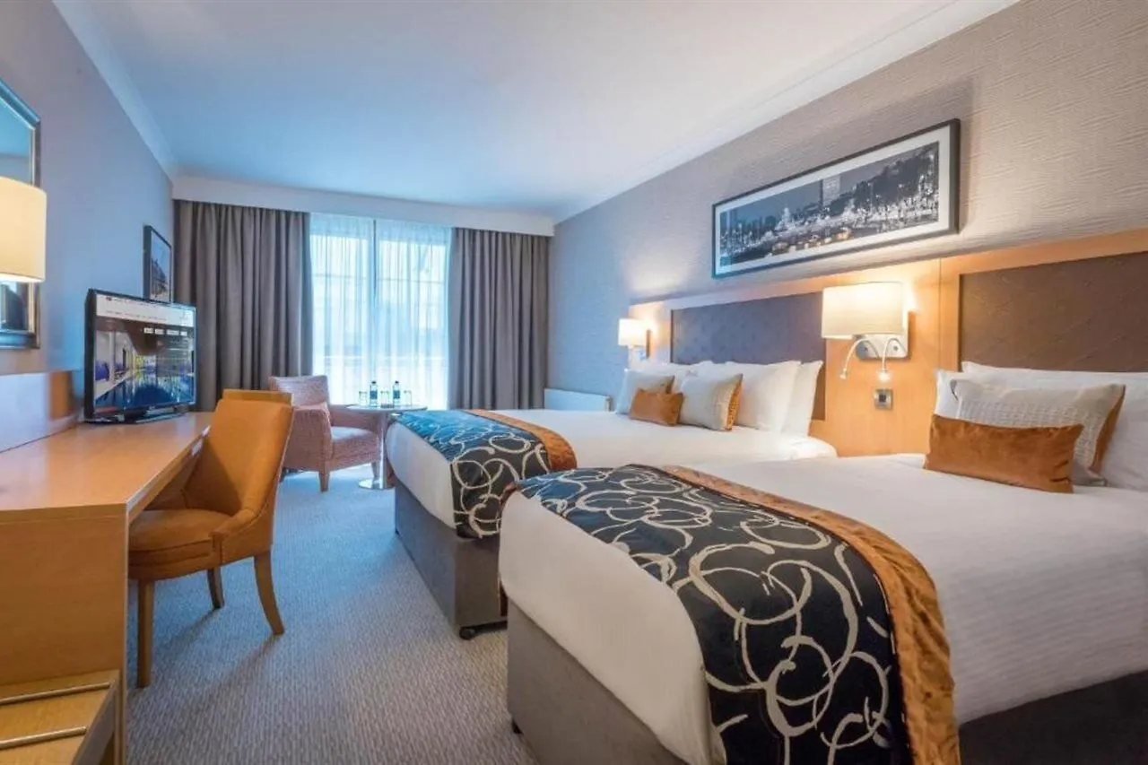Clayton Hotel Cardiff Lane Дублин Ирландия
