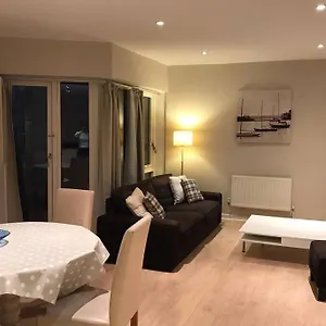 Apartment 2 Bedroom Spacious And New Centre