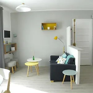 Provencal Vintage Cocoon Appartement LʼIsle-sur-la-Sorgue